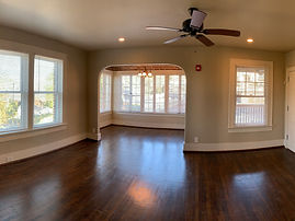 Warwick-livingroom#3-new pic-10-7-2020.JPG