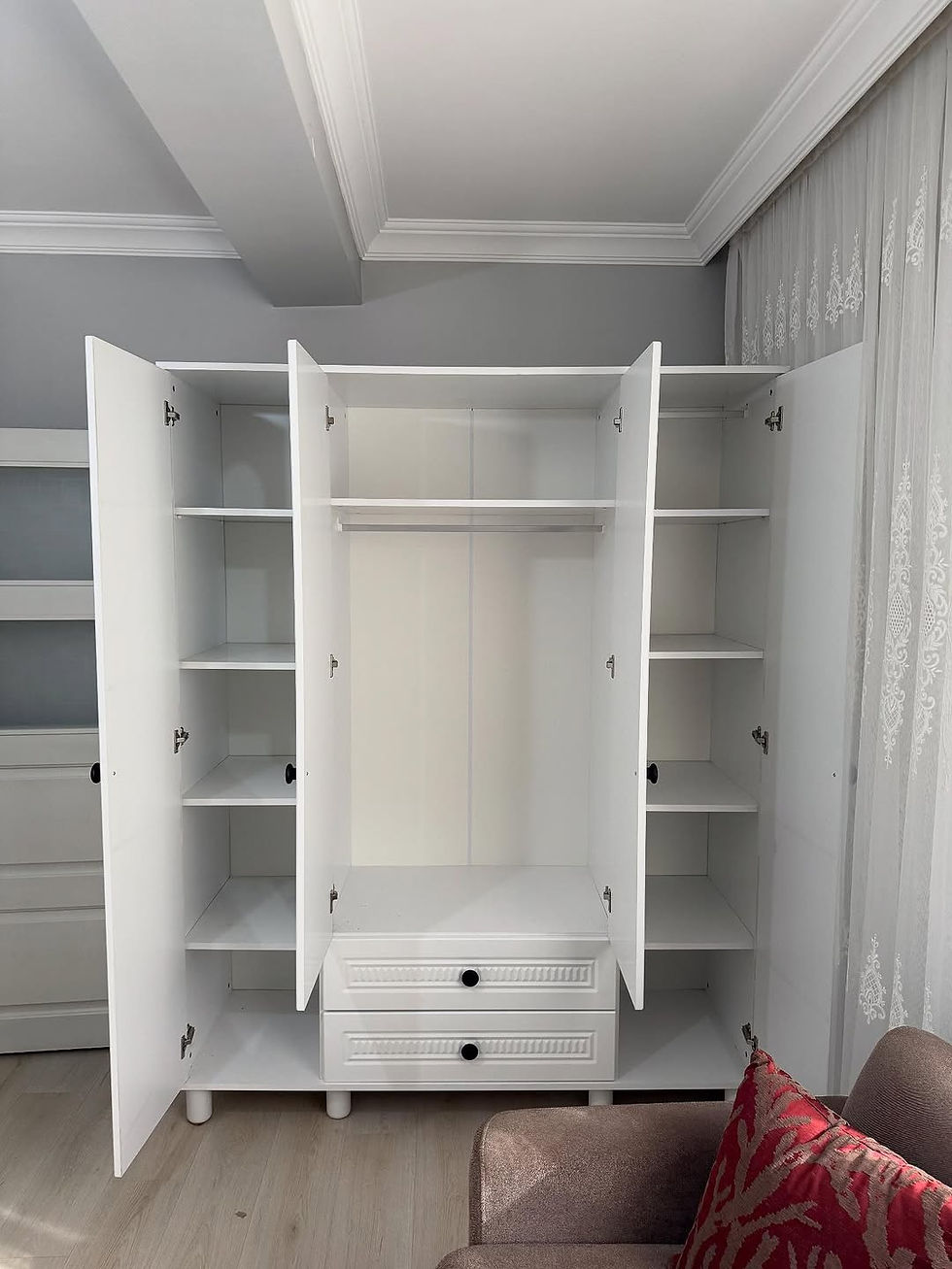 Küçük resim: FULL MDF 4 KAPAKLI AYNALI DOLAP