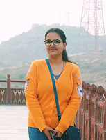 Akanksha Photo_edited.jpg