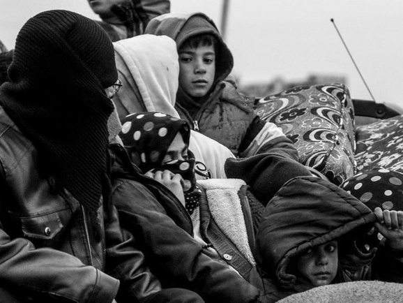 Violência no norte da Síria eleva risco humanitário a mulheres e meninas