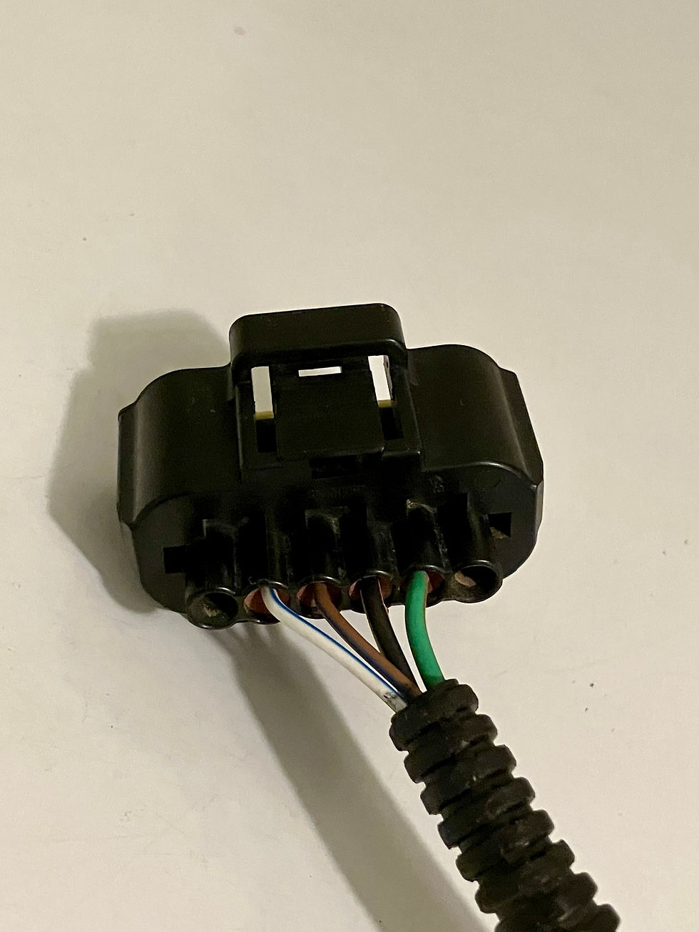 Miniature : Connecteur faisceau électrique débitmètre d’air MAF 4 pin Ford Mondeo V6 (94-96)