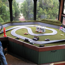 Model_train_slot_car_layout_racetrack.jpg