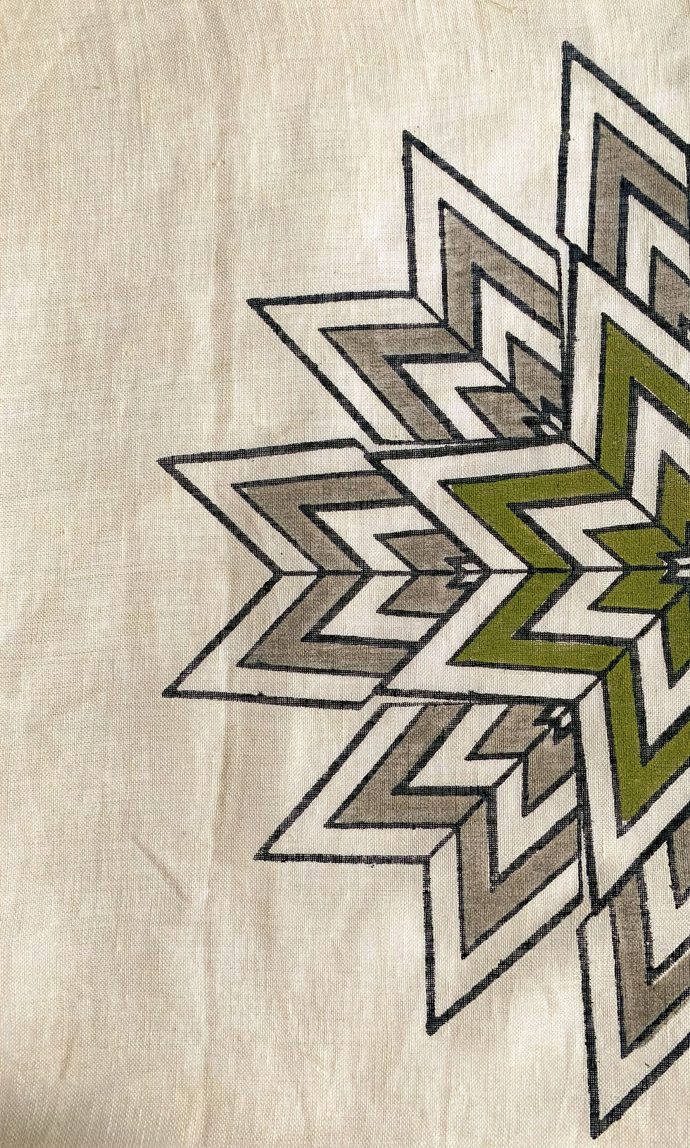 IE-BOHEMIAN-PADMA-BS/HARATAH