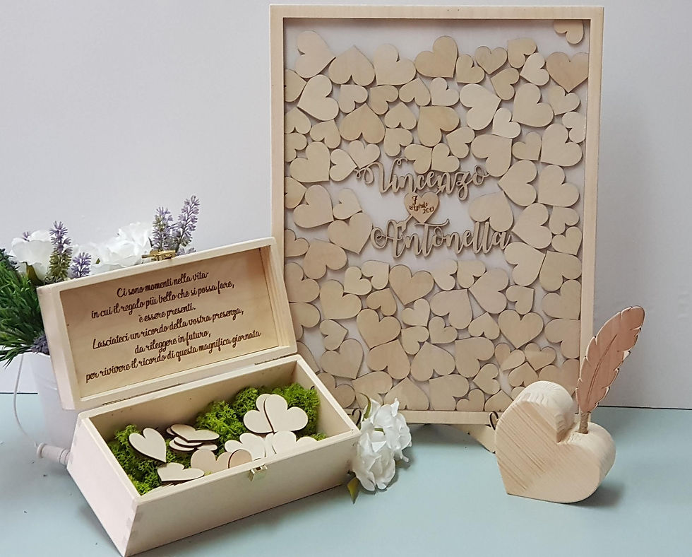 Miniatura: "Set di cuori in legno per guestbook di matrimonio."