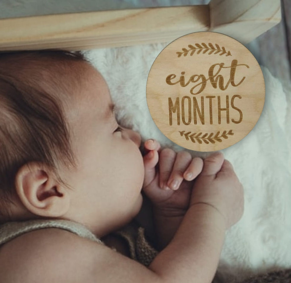 Bambino di otto mesi