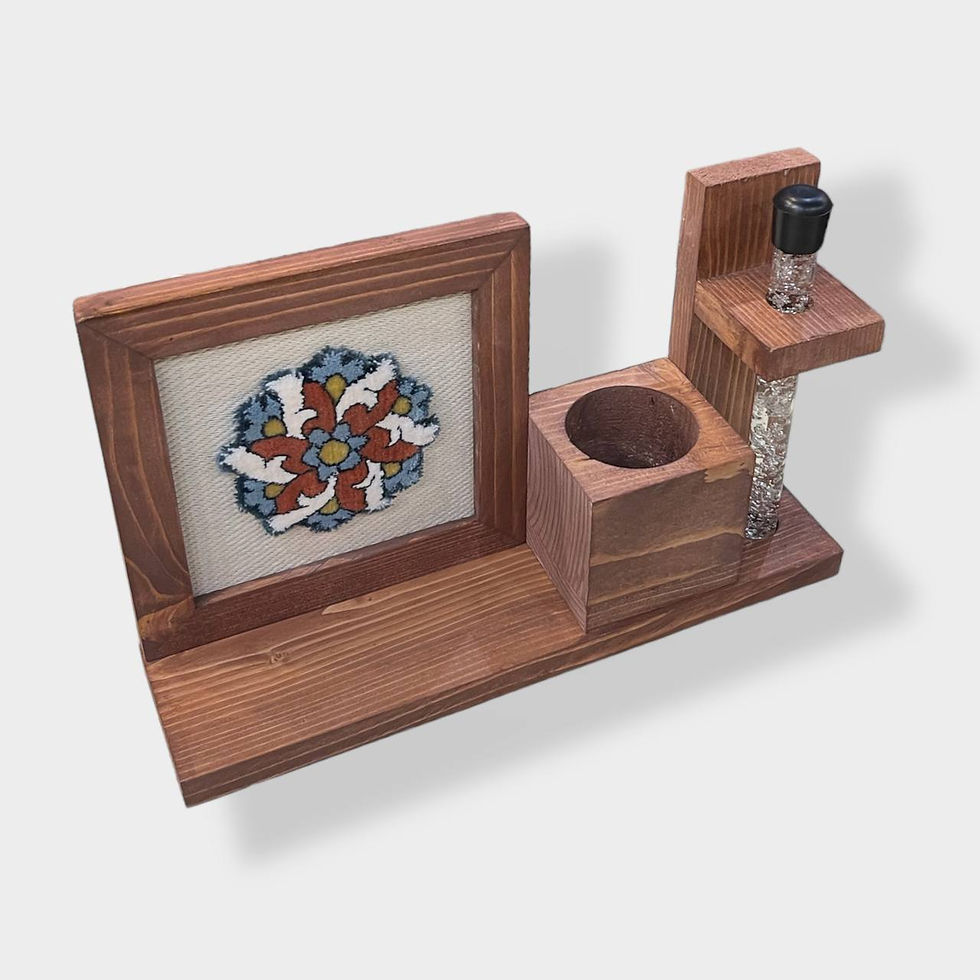 Thumbnail: Handcrafted wooden desk accessory