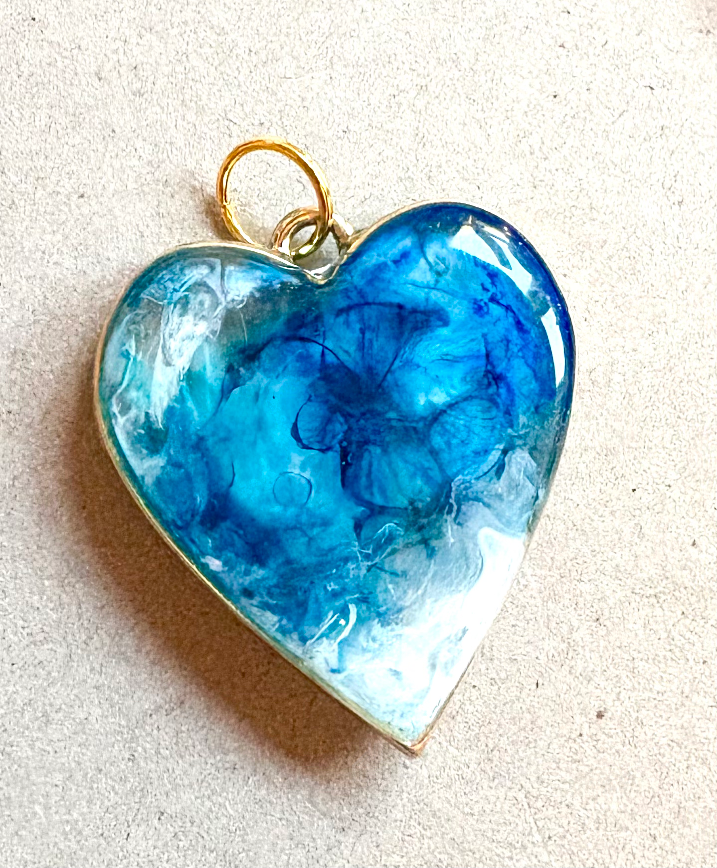 Handcrafted Resin Pendant “Lonely Heart”