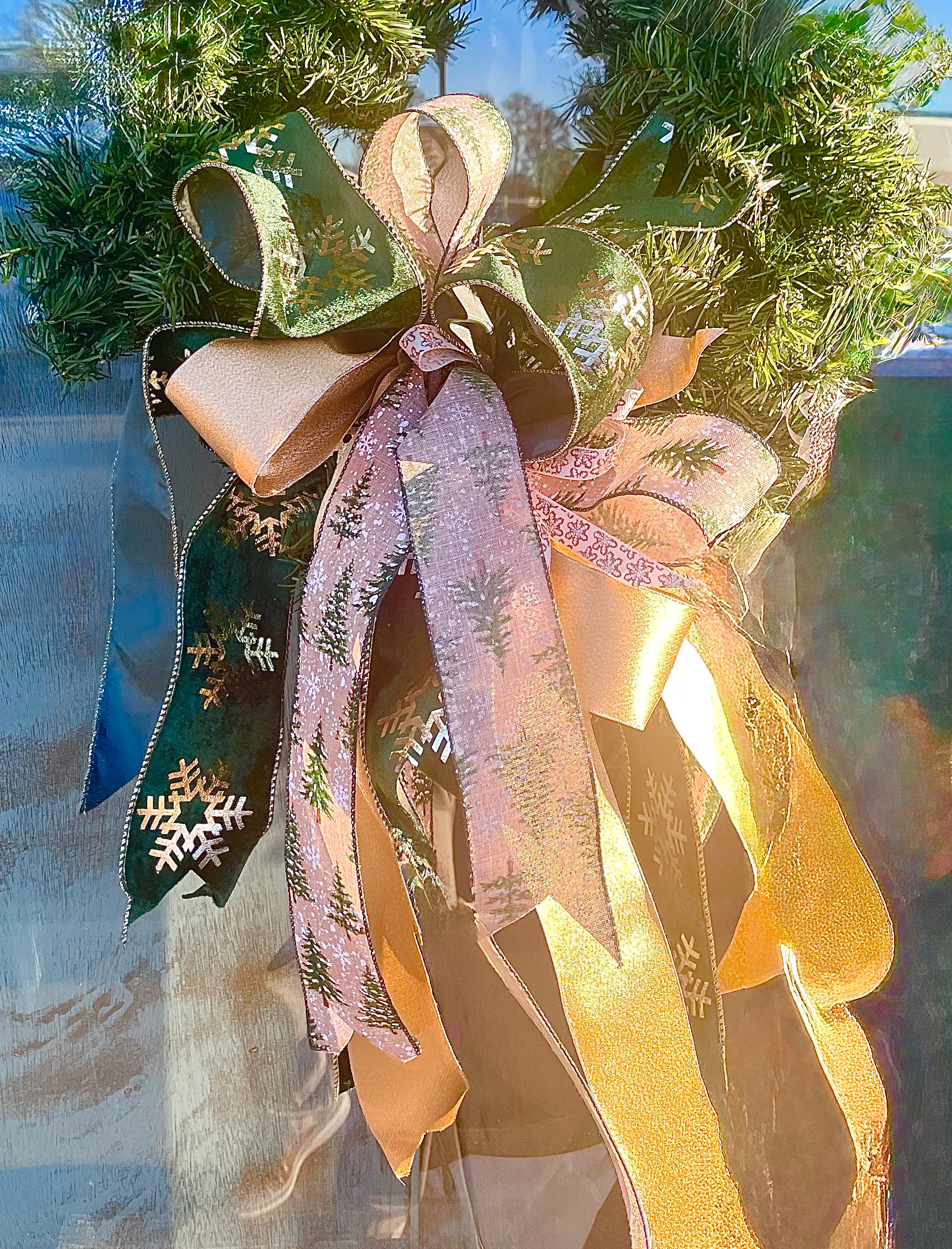 Evergreen 6-tier Bow Wreath - Diamond 16”x16”