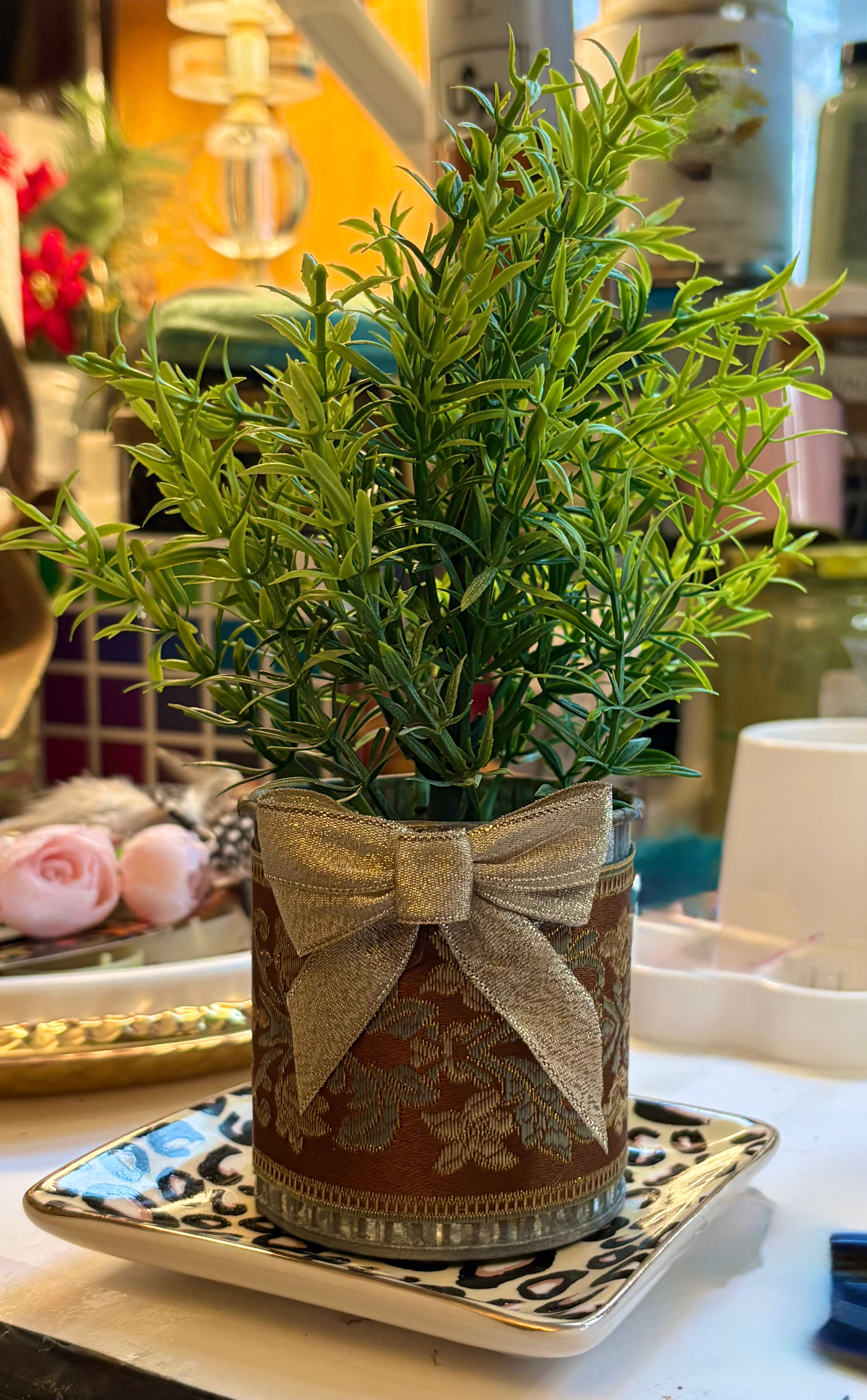 Spring Florals in Tin (Multiple)