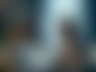 Comportament manipulator în relații de cuplu – cuplu în sesiune de terapie de cuplu, paletă albastră calmantă Clinica Blue