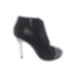 Roxy L.