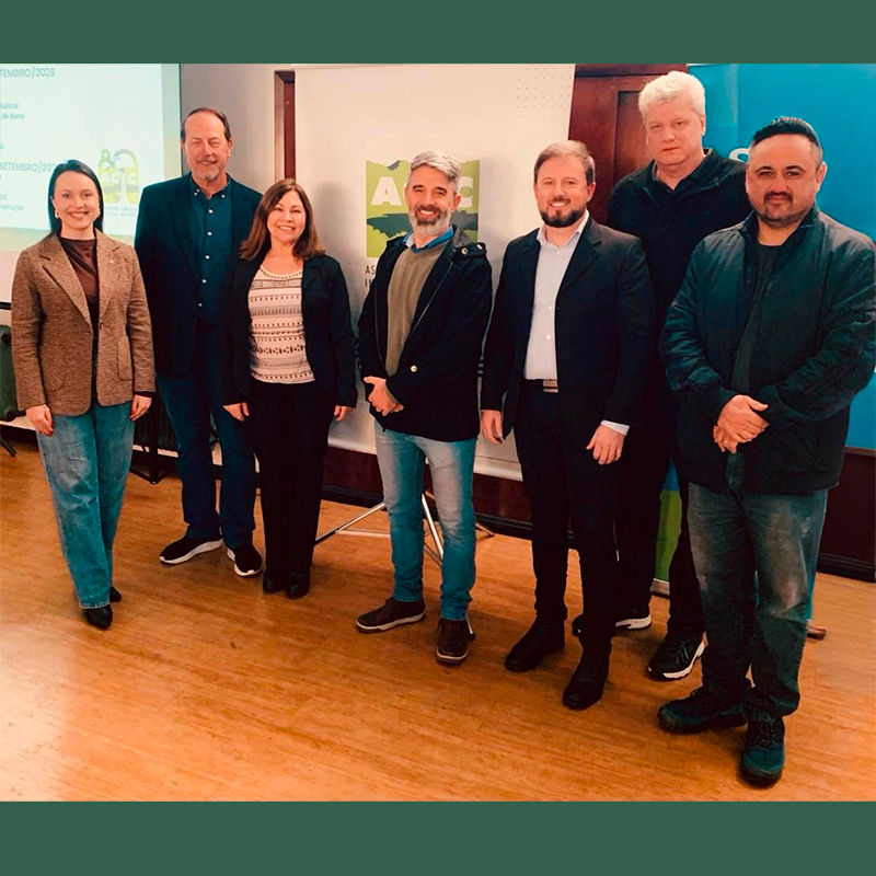 ACIC empossa novos conselheiros e aprova orçamento 2026