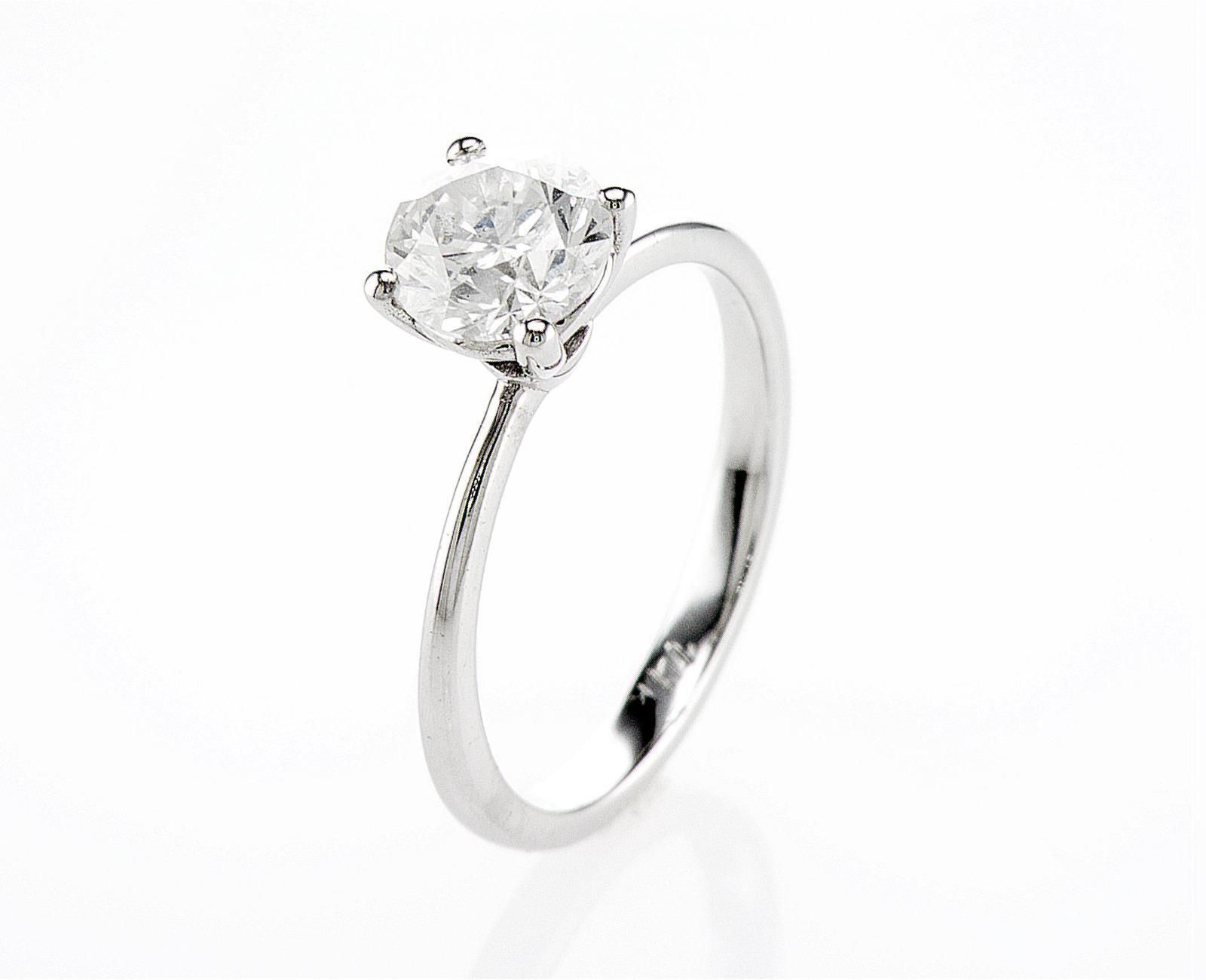 טבעת  אירוסין      יהלום 1.05 קראט דגם CAROL