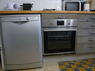The new oven is in!