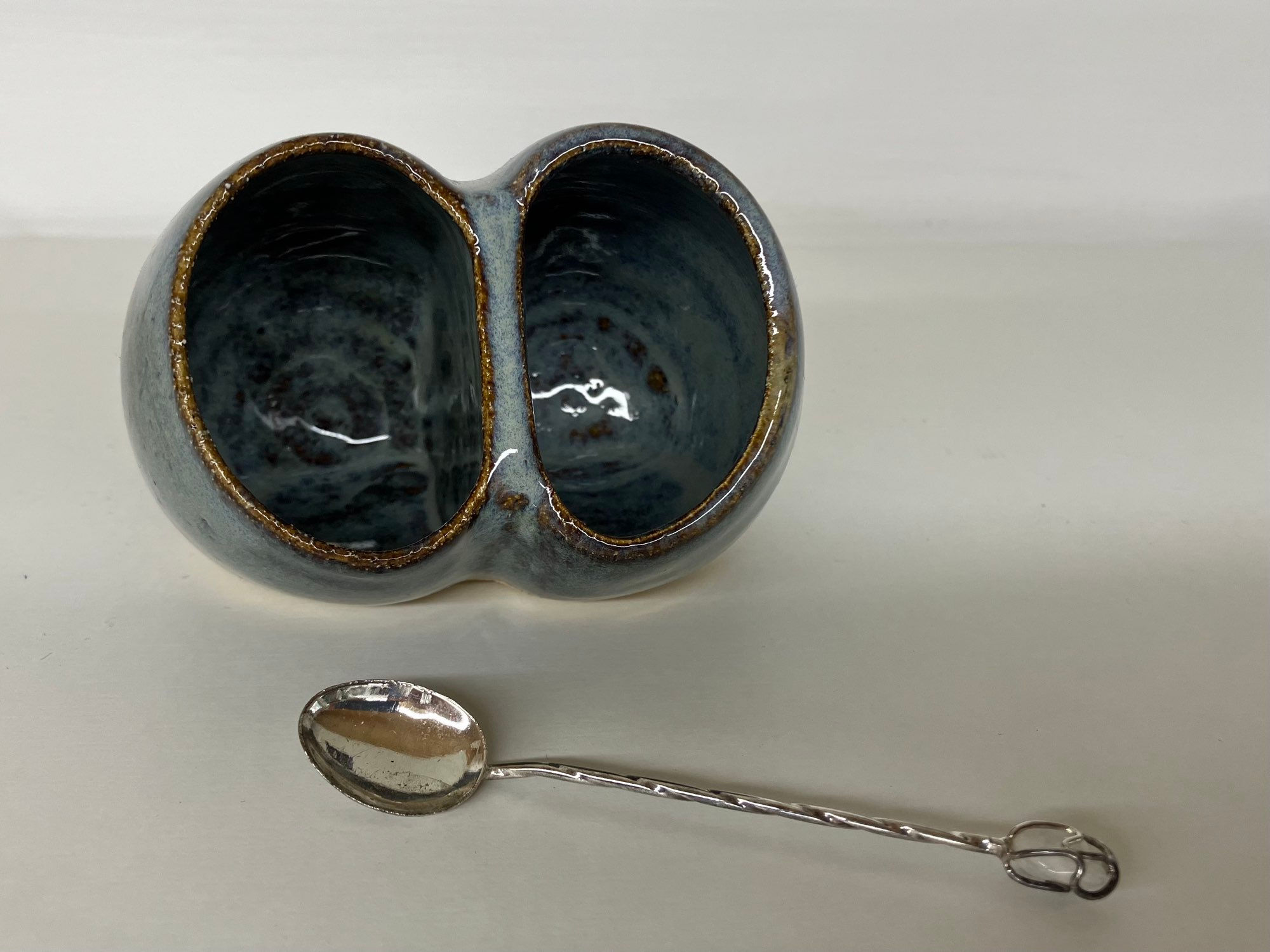 Salt & Pepper Pig with spoon