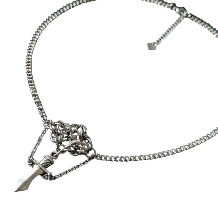 Collier métallique complexe