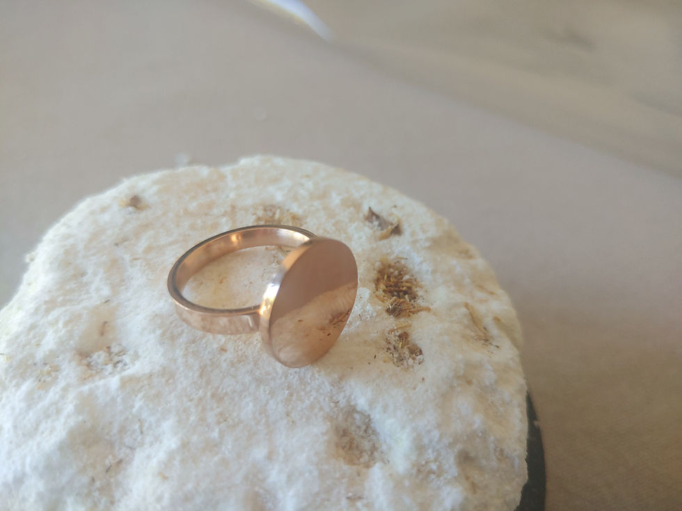 Thumbnail: Oretro Signia Ring