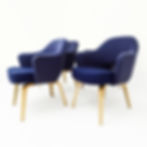 4 Vintage Eero Saarinen Knoll Inc. Executive Armchairs With An Oak Frame Base