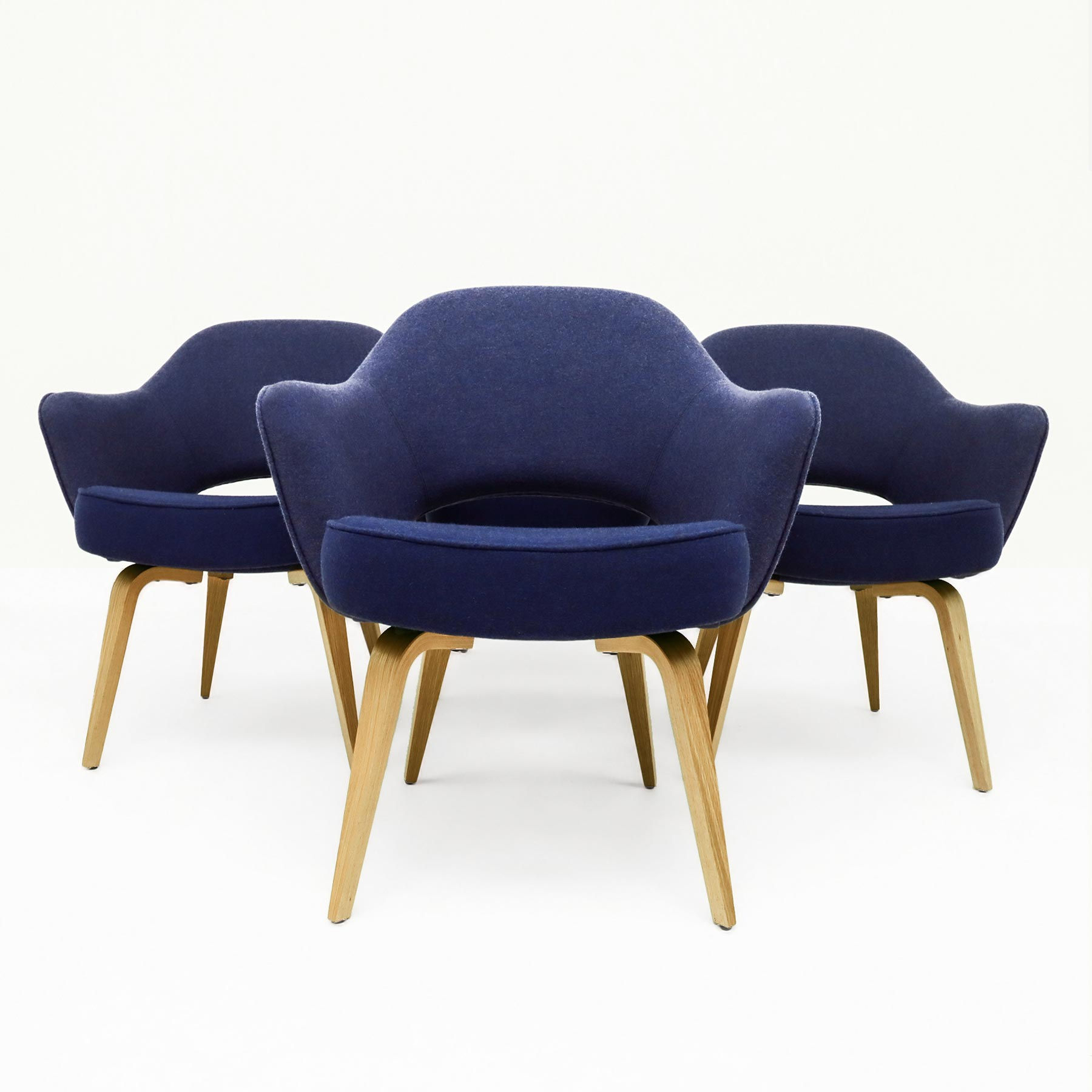 Saarinen Knoll Inc. Executive Armchairs With An Oak Frame Base