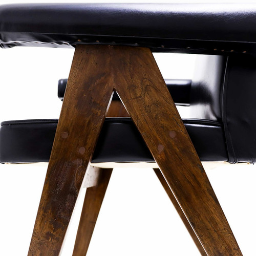 Pierre Jeanneret desk and Model Pj Si 30A Committee Chair