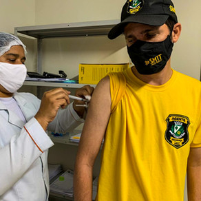 Agentes da SMTT Arapiraca recebem 2ª da vacina contra a Covid-19