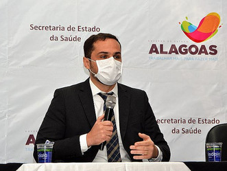 Após chegada das doses, Alagoas inicia vacinação contra a Covid em 24h, afirma secretário