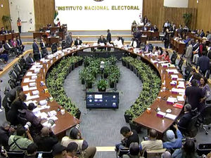 Revelan a los 15 candidatos finalistas para ocupar tres consejerías vacantes en el INE