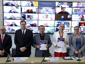 Recibe INE propuesta para la reforma electoral de las Entidades Federativas.