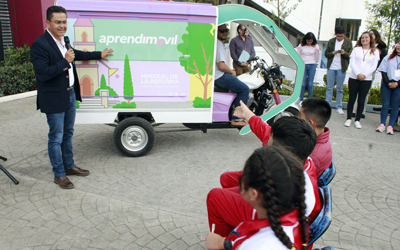 Eduardo Medécigo inicio actividades del aprendemóvil