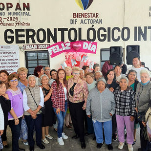 Celebran a madres adultas mayores en CGIs y Casas de Día