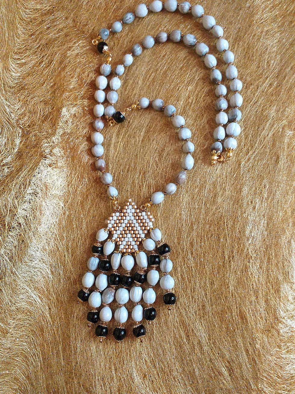 Miniatura: Agatha beige