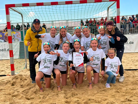 Weibliche D-Jugend gewinnt HVNB-Beachturnier