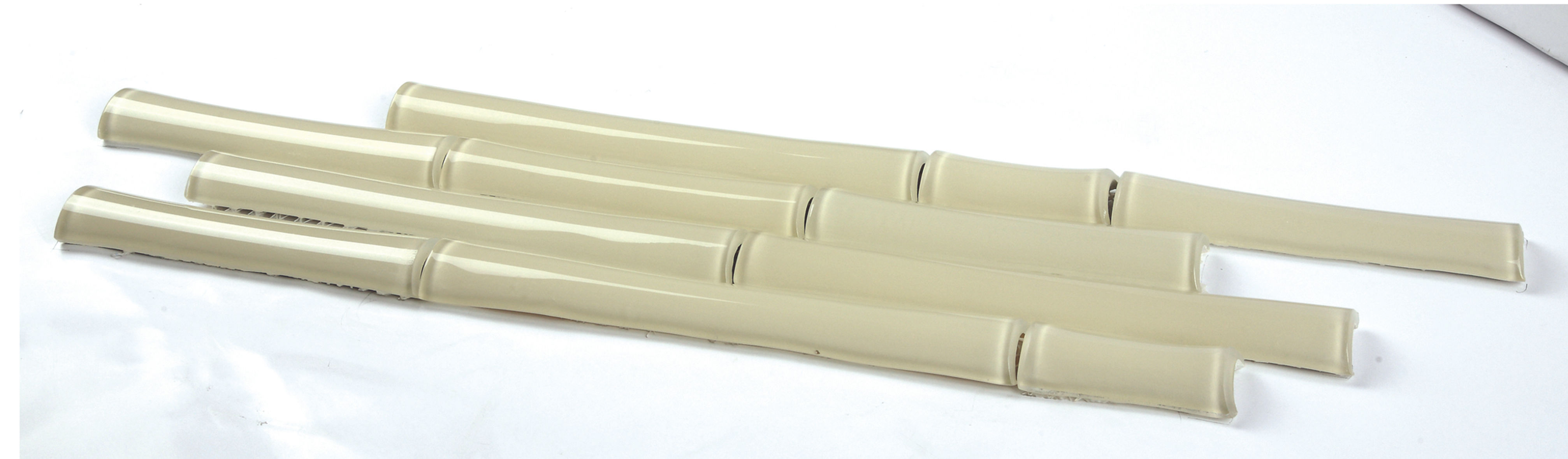 BAMBOO MG27 VANILLA 24X7 GLOSSY