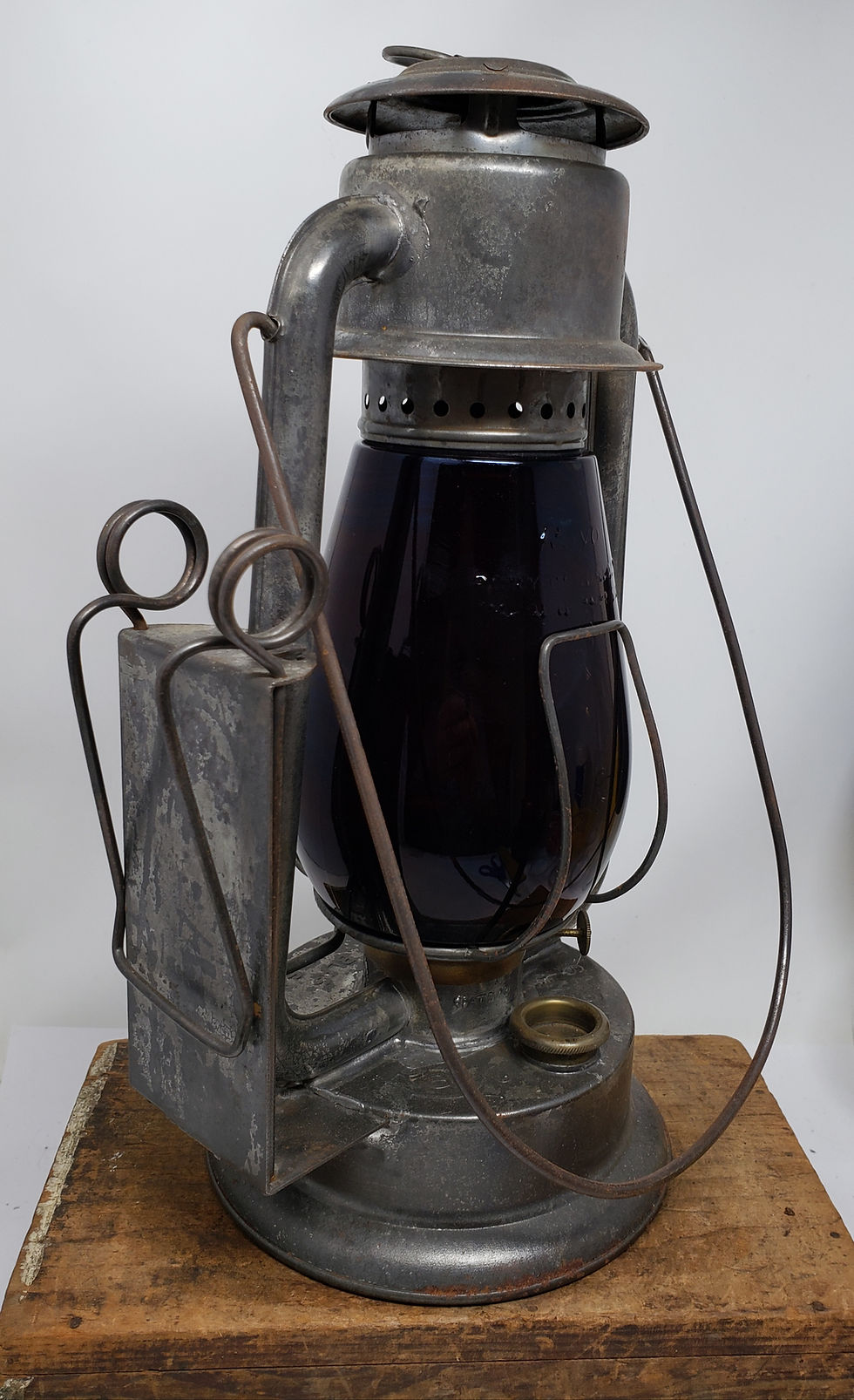 Thumbnail: Rayo no.19 Pony Road lantern  with RARE globe 