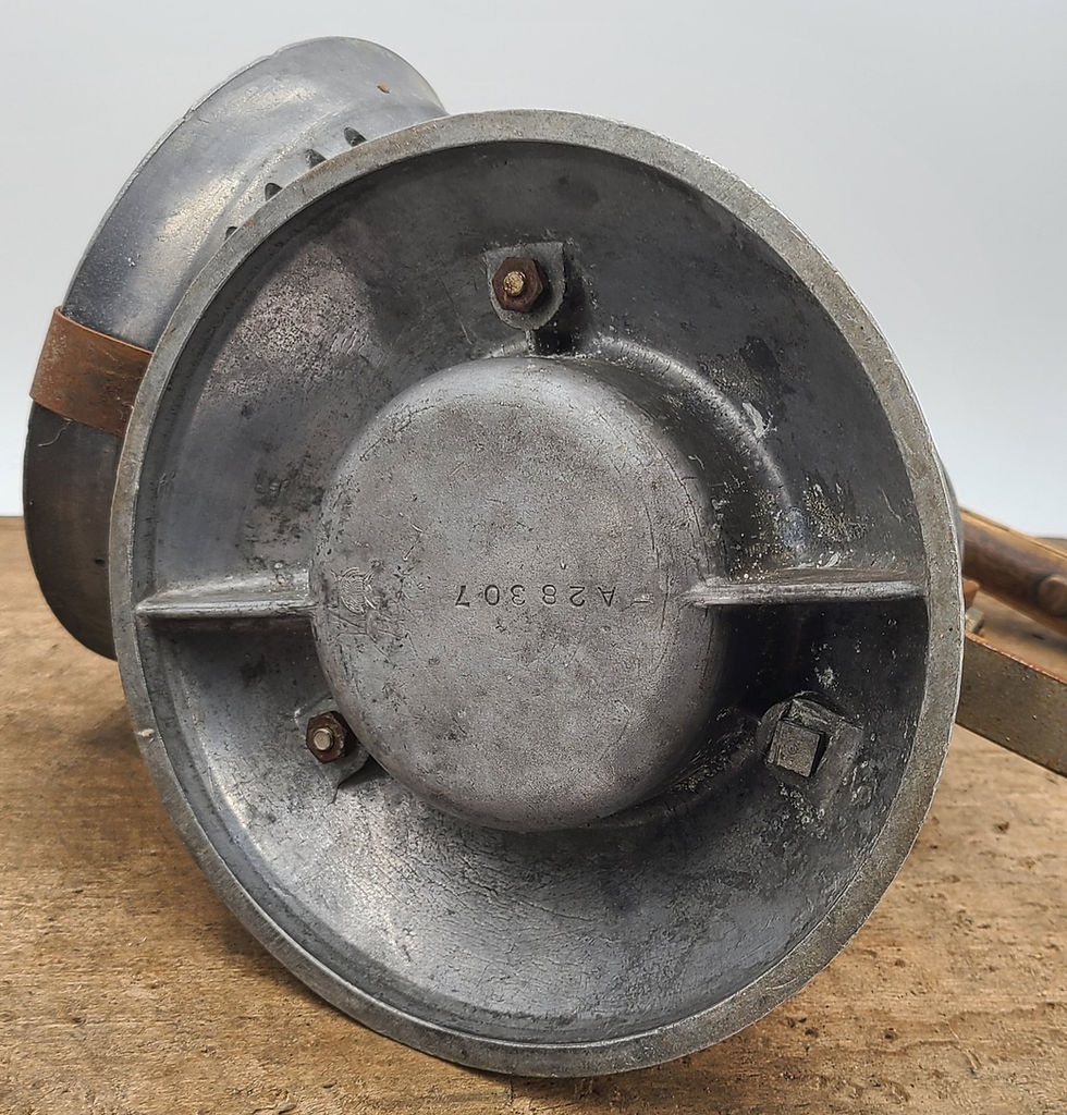 Thumbnail:  OXWELD Railroad lamp LANTERN model A union carbide 