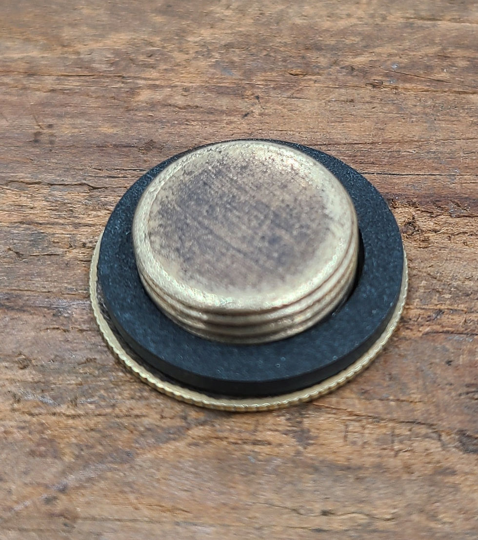 Thumbnail: Brass 9/16 fuel cap 24tpi for tubular lanterns