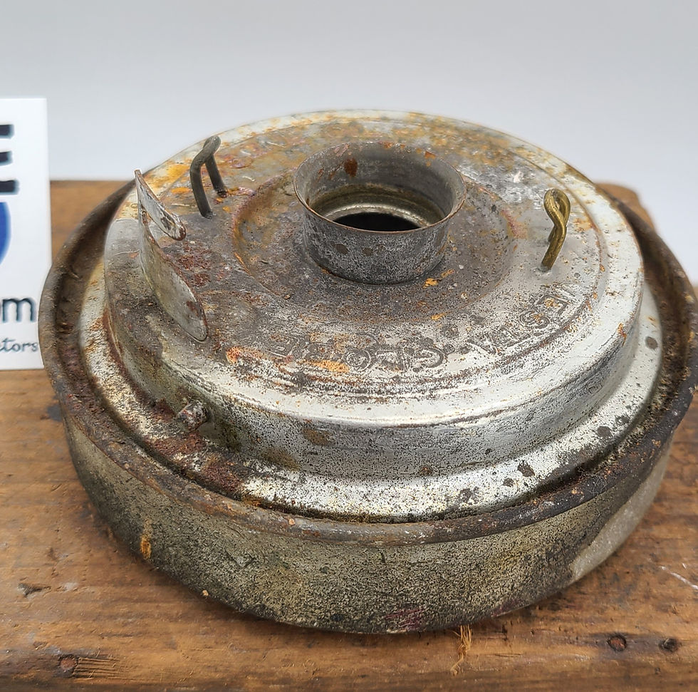 Thumbnail: DIETZ Lantern Vesta RAILROAD Fount ( smooth short  side )