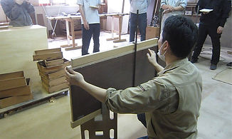 伊藤タンス店作業中