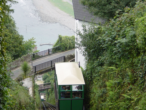 Lynton and Lynmouth Cliff Railway: Wiktoriański cud inżynierii napędzany wodą
