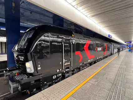 PKP Intercity podpisały umowę na wynajem 18 lokomotyw elektrycznych. Z CARGOUNIT