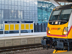 RegioJet zwiększa liczbę połączeń między Warszawą a Poznaniem. Sześć par pociągów dziennie