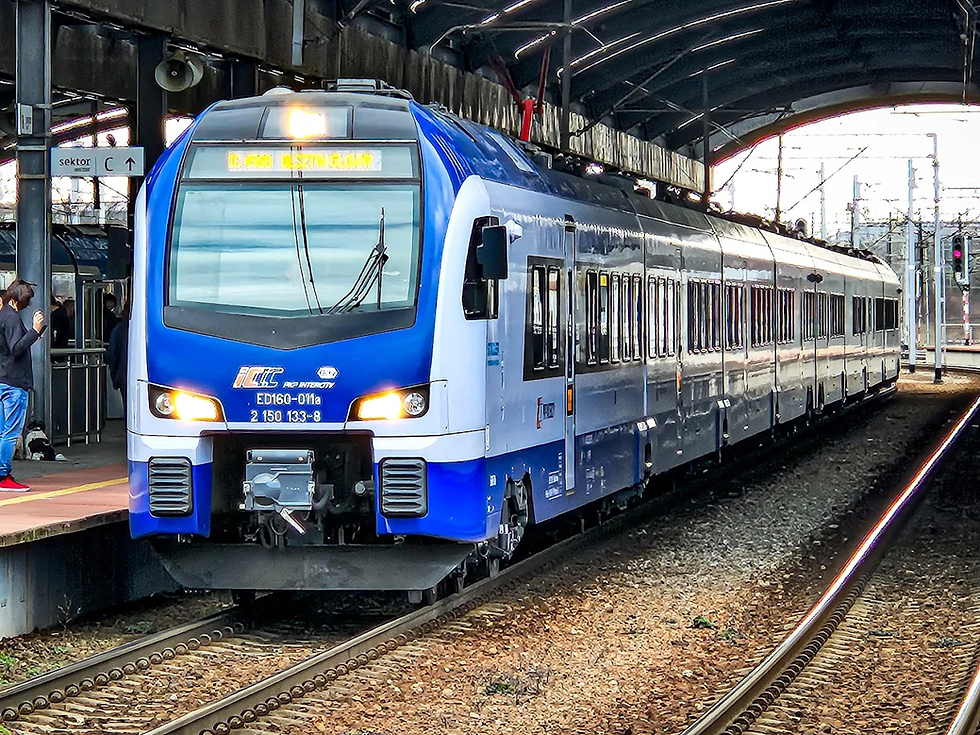 Pociąg PKP Intercity na stacji Katowice