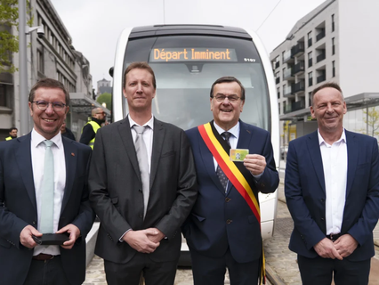 Uroczysta inauguracja tramwaju w Liège po dekadzie oczekiwań i licznych przesunięciach