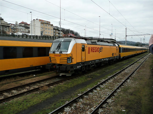 RegioJet uruchamia połączenia z Warszawy do Poznania. Start już w niedzielę