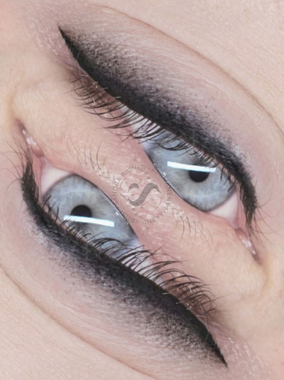 Maquillage permanent eye liner poudré