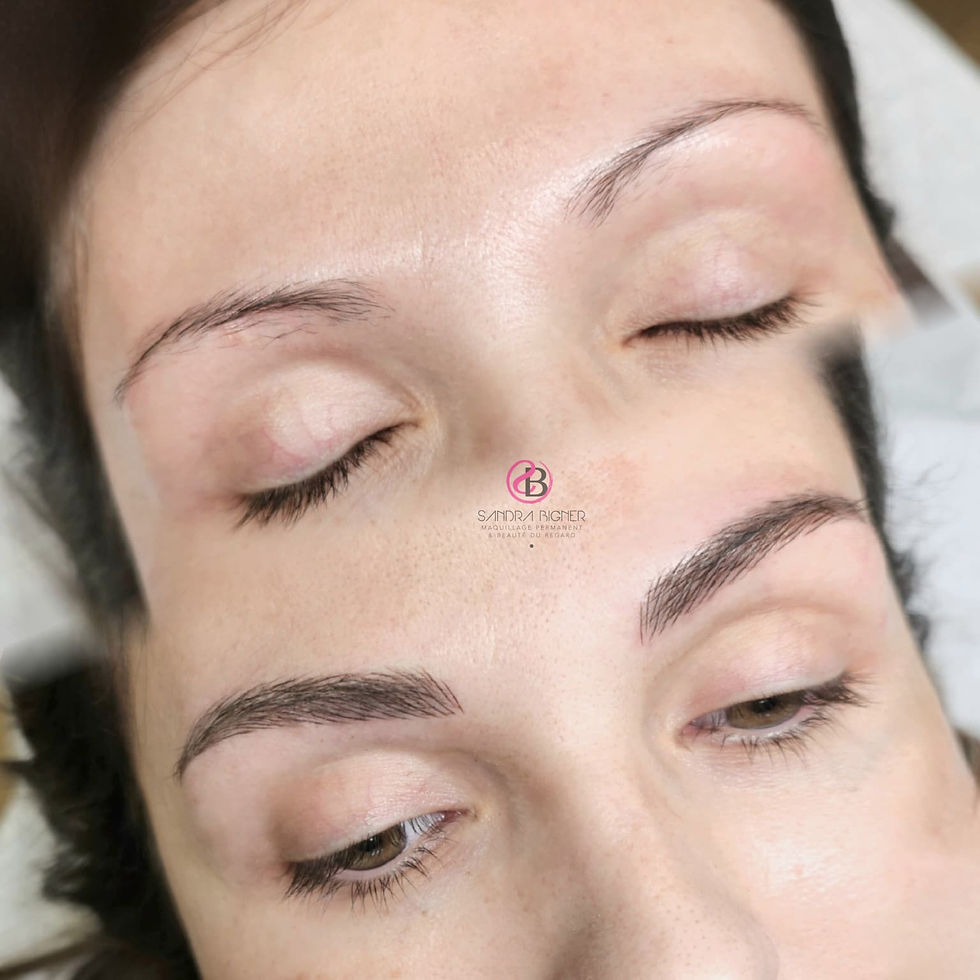 Microblading effet poil à poil
