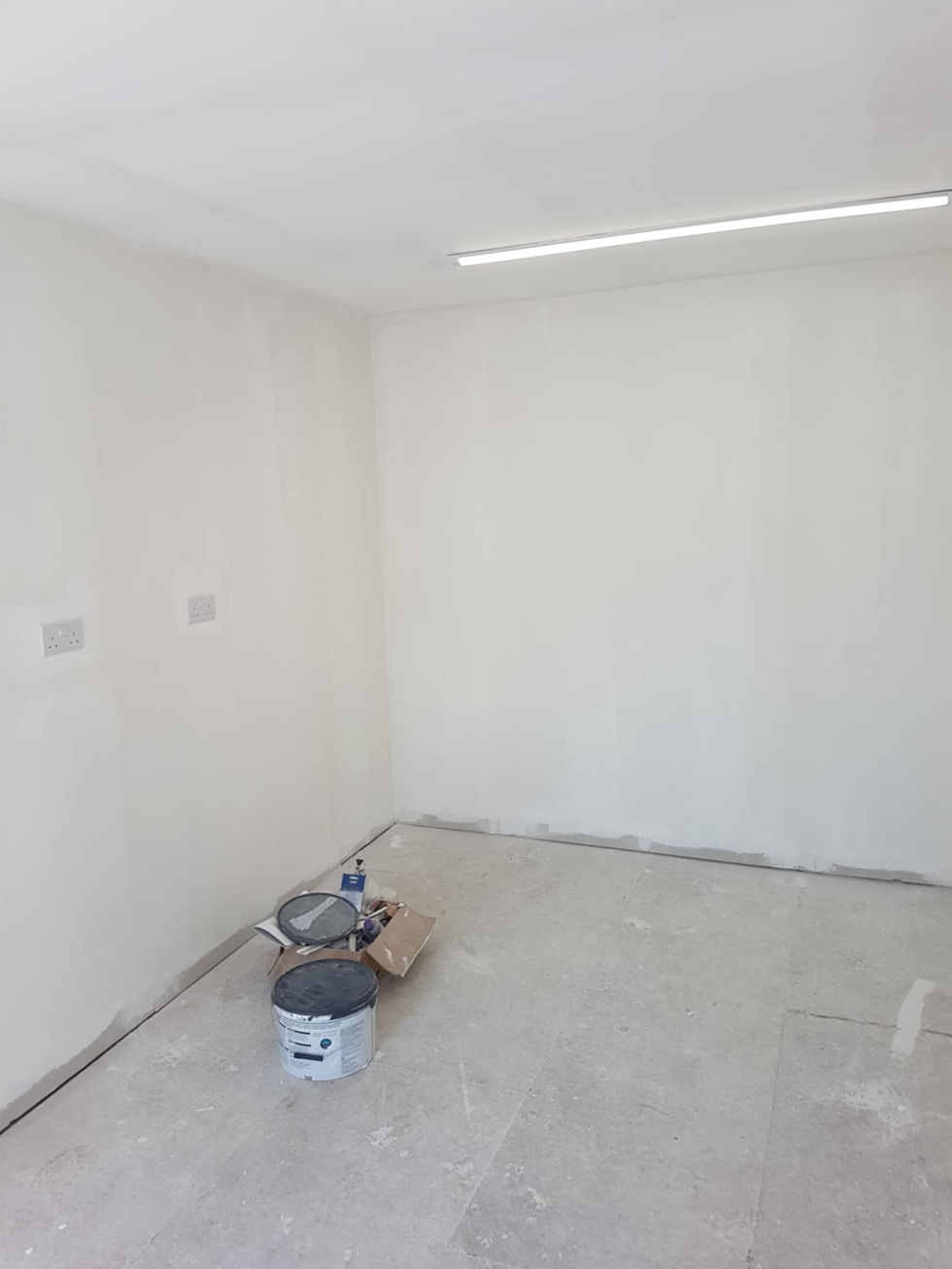 Freshly painted room, ready for decorating