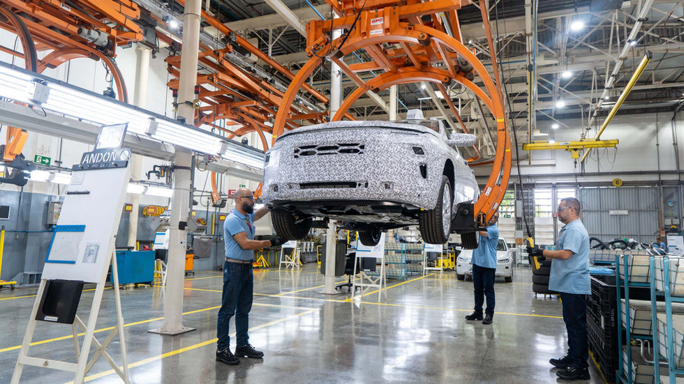 Chevrolet Sonic chega no segundo trimestre como SUV cupê entre Onix Activ e Tracker