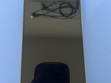 iPhone15Pro　画面修理✨