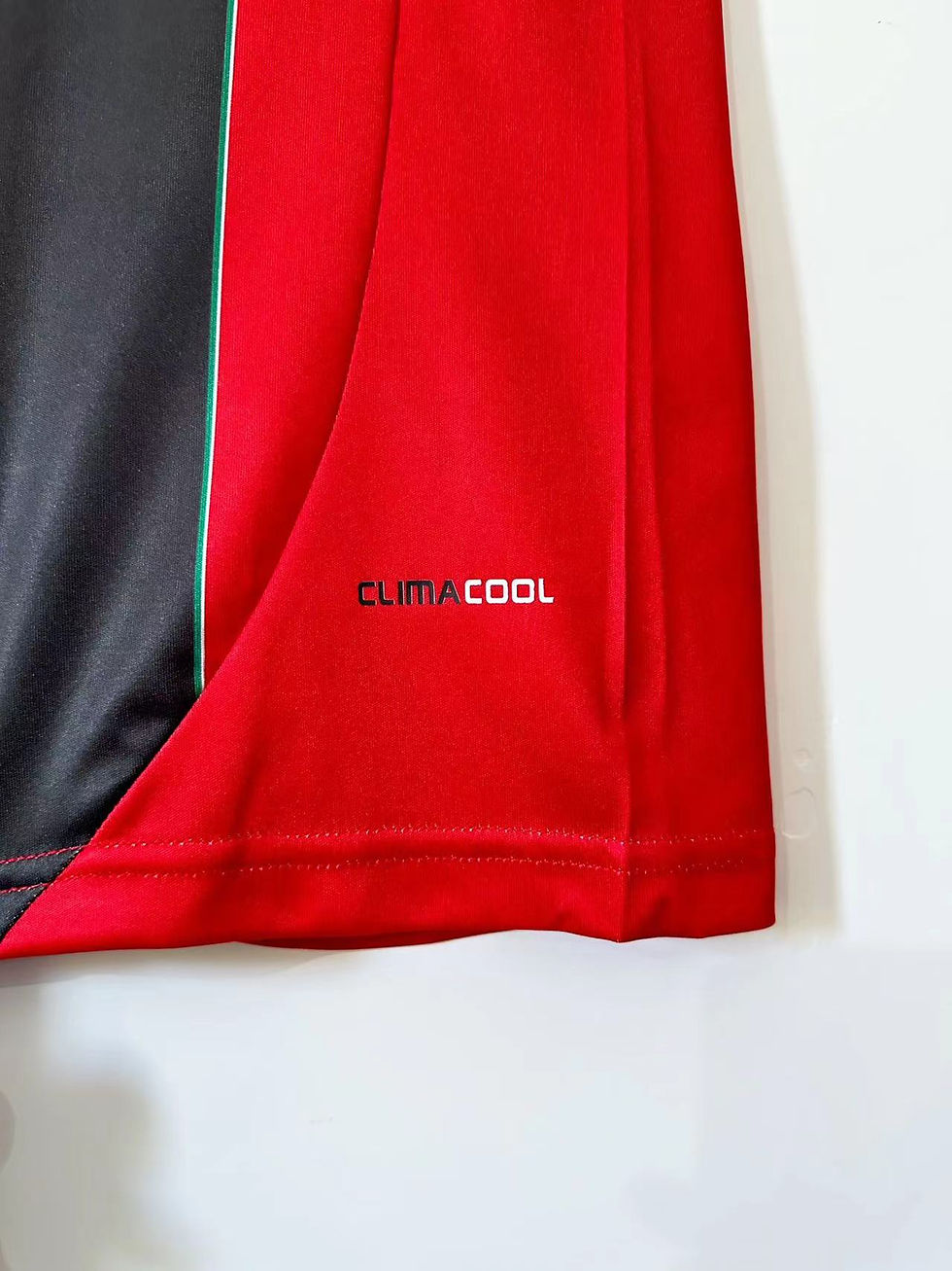 Miniaturbild: AC Milan 2012-13 Home Shirt